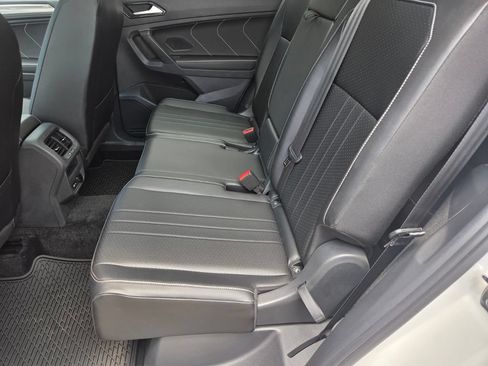 Used 2024 Volkswagen Tiguan SE R-Line FWD image 23