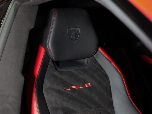 Used 2023 Lamborghini Urus S image 50