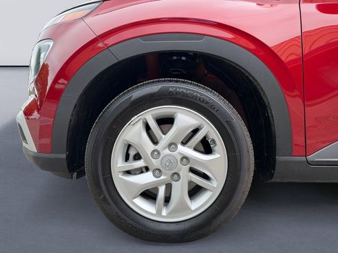 Used 2026 Hyundai Venue SE FWD image 9