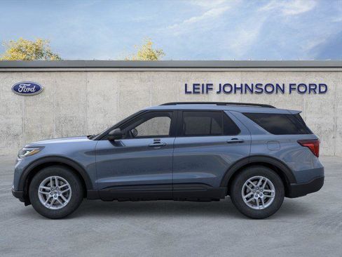 New 2026 Ford Explorer Active w/ Active Comfort Package RWD image 3