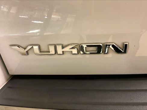 Used 2019 GMC Yukon Denali w/ Denali Ultimate Package image 9