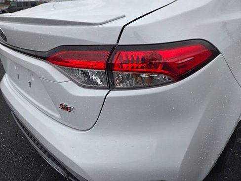 Used 2022 Toyota Corolla SE FWD image 8