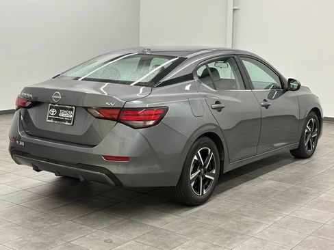 Used 2024 Nissan Sentra SV FWD image 2