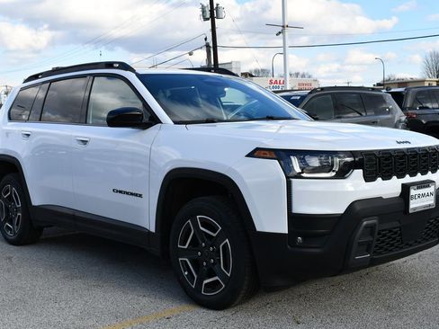 New 2026 Jeep Cherokee Laredo AWD/4WD image 1