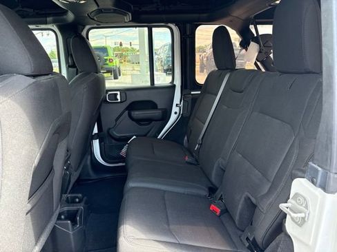 Used 2022 Jeep Wrangler Unlimited Sport AWD/4WD image 13