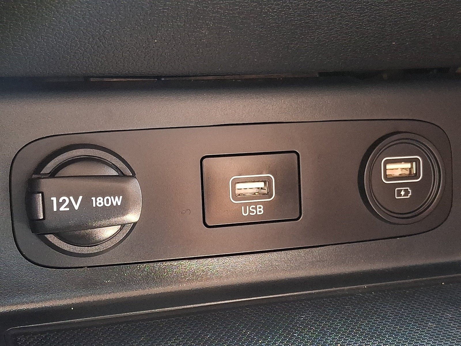 Used 2023 Hyundai Sonata SE w/ Preferred Accessory Package FWD image 26