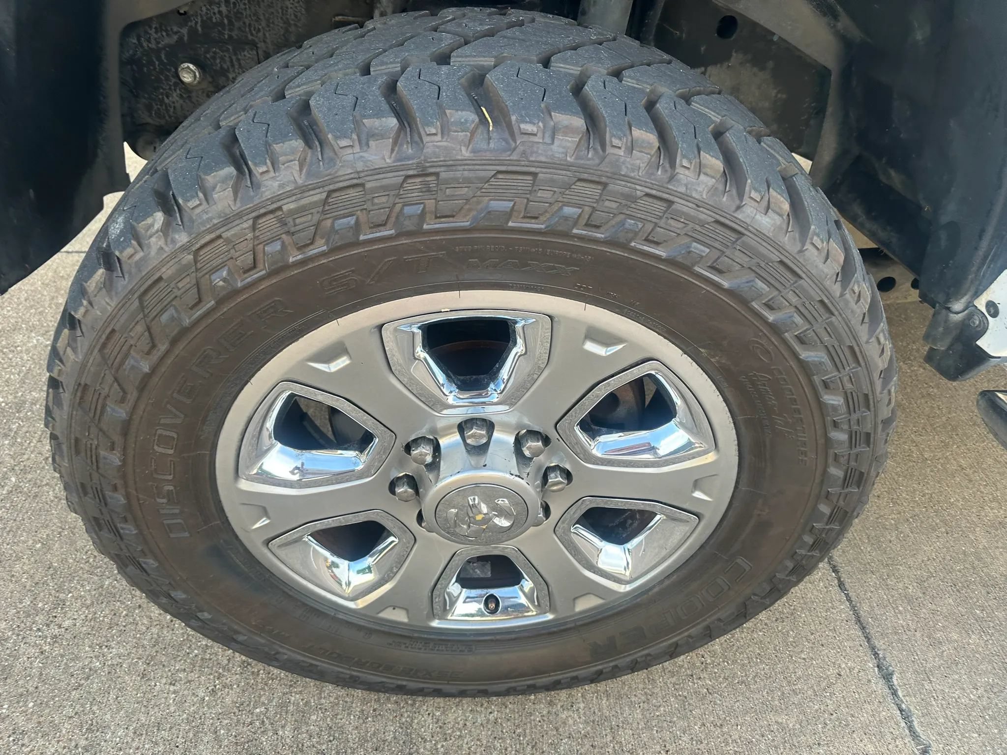 Used 2020 RAM 3500 Laramie AWD/4WD image 4