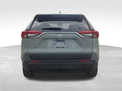 Used 2021 Toyota RAV4 XLE image 5