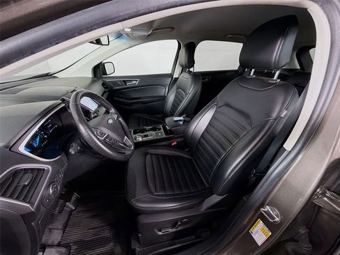 Used 2019 Ford Edge SEL w/ Equipment Group 201A AWD/4WD image 11