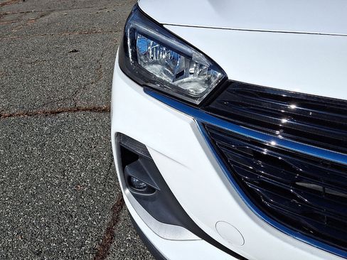 Certified 2022 Buick Encore GX Select image 28