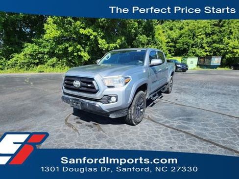 Used 2021 Toyota Tacoma SR5 RWD image 1