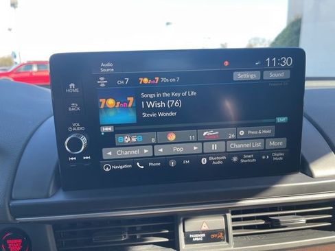 Used 2025 Honda Pilot Elite image 11