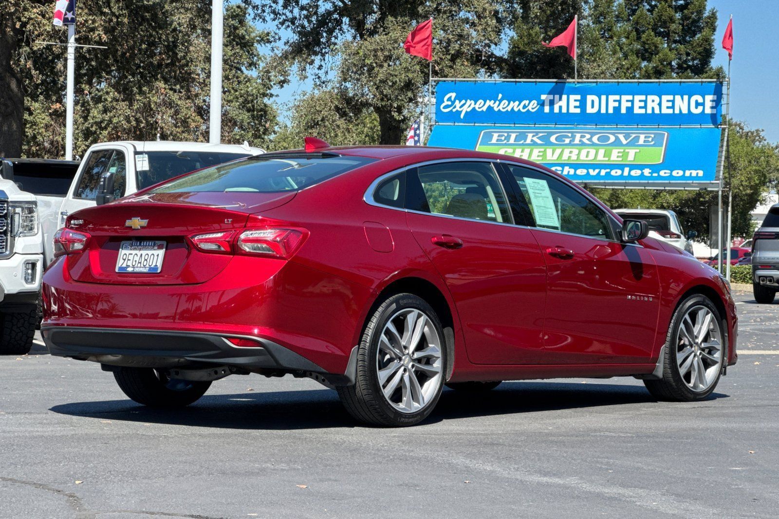 Used 2023 Chevrolet Malibu LT w/ LPO, Floor Liner Package FWD image 3