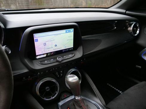 Used 2021 Chevrolet Camaro ZL1 image 11