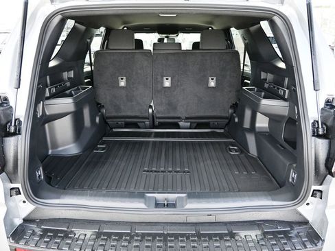 New 2026 Toyota 4Runner SR5 AWD/4WD image 7
