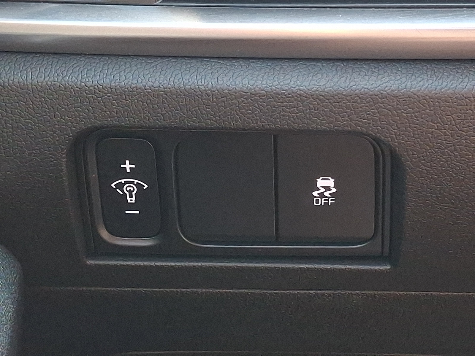 Used 2024 Kia Sorento S w/ Panoramic Sunroof Package FWD image 26