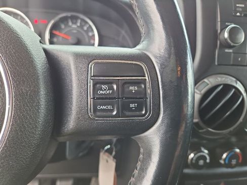 Used 2012 Jeep Wrangler Sport image 17