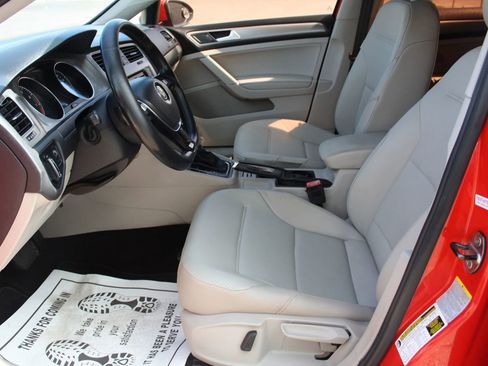 Used 2015 Volkswagen Golf S FWD image 22