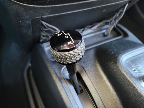 Used 2014 Jeep Wrangler Sport image 18