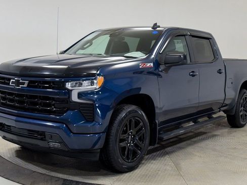 Used 2023 Chevrolet Silverado 1500 RST AWD/4WD image 9
