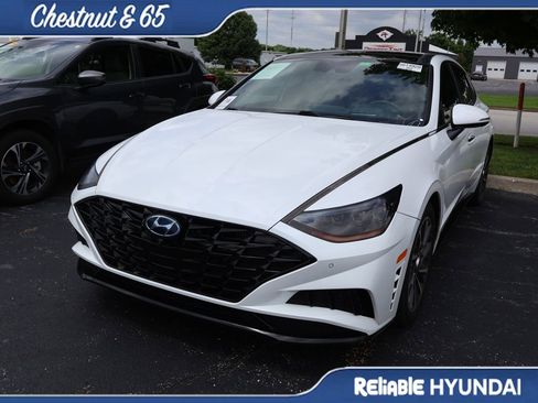 Used 2021 Hyundai Sonata Limited w/ Cargo Package FWD image 10