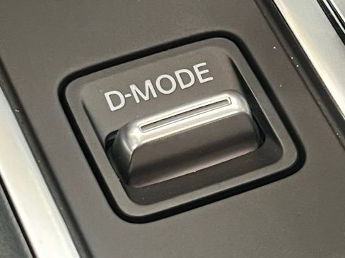 New 2026 INFINITI QX60 Luxe w/ Family Package image 19