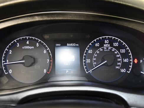 Used 2013 Hyundai Genesis 5.0 R-Spec RWD image 18