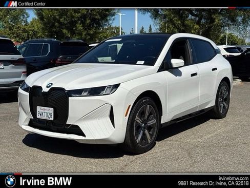 Used 2026 BMW iX xDrive60 AWD/4WD image 1
