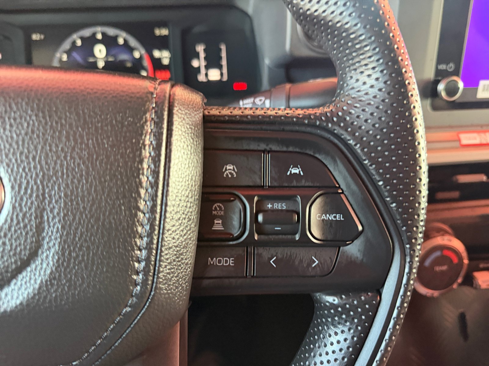 Certified 2026 Toyota Tacoma SR5 AWD/4WD image 18