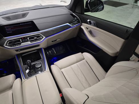 Used 2021 BMW X5 M50i w/ Premium Package image 39