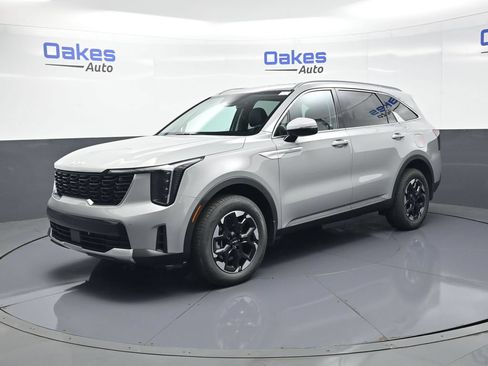New 2026 Kia Sorento S AWD/4WD image 4