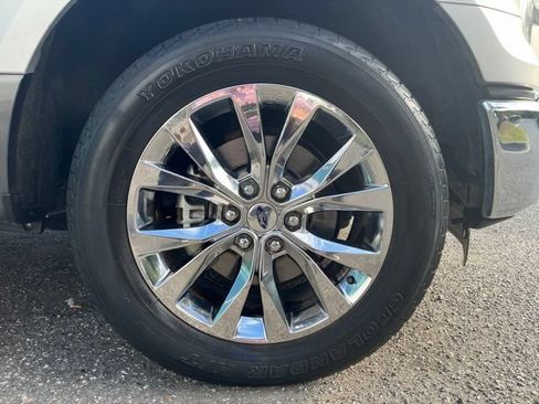 Used 2016 Ford F150 XLT w/ Equipment Group 302A Luxury RWD image 10