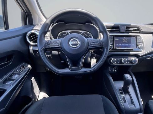 Used 2024 Nissan Versa S FWD image 5