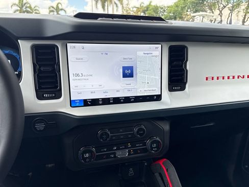 New 2026 Ford Bronco Heritage Edition AWD/4WD image 10