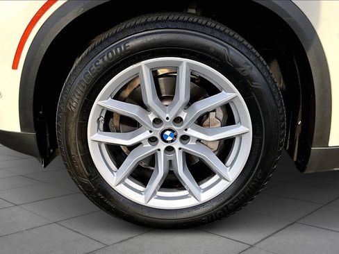 Used 2023 BMW X5 xDrive40i w/ Parking Assistance Package image 10