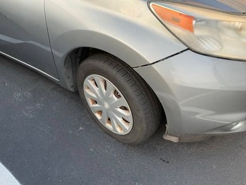 Used 2015 Nissan Versa Note SV FWD image 2