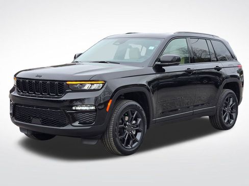 New 2025 Jeep Grand Cherokee Limited AWD/4WD image 2