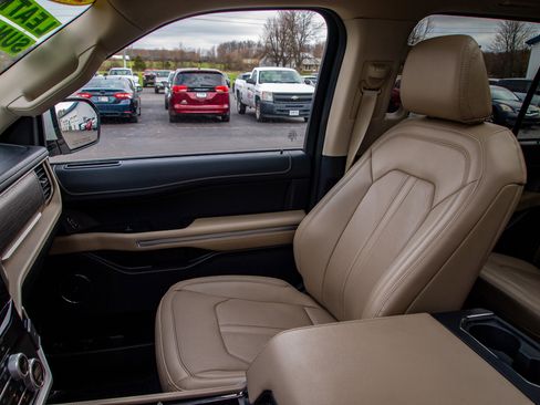 Used 2024 Ford Expedition Max Limited image 13