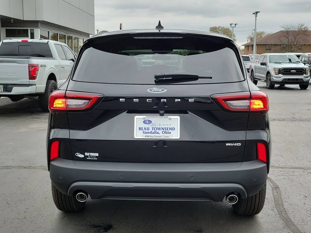 New 2026 Ford Escape ST-Line w/ Tech Pack #1 AWD/4WD image 5