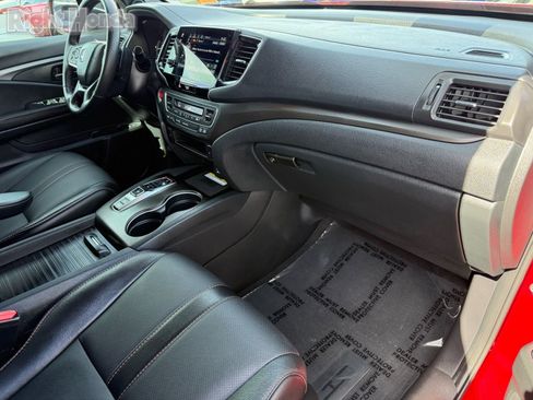 Used 2023 Honda Passport TrailSport image 30