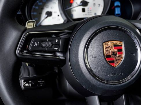 New 2026 Porsche Macan image 20