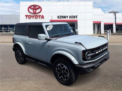 Used 2023 Ford Bronco Outer Banks image 1