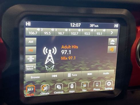 Used 2020 Jeep Gladiator Rubicon image 16