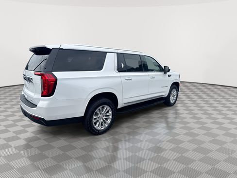 Certified 2022 GMC Yukon XL SLT w/ Max Trailering Package AWD/4WD image 8