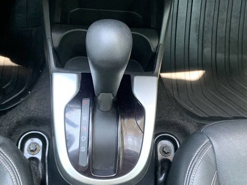 Used 2018 Honda Fit EX image 25