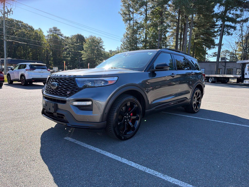 Used 2020 Ford Explorer ST w/ ST Street Pack AWD/4WD image 2