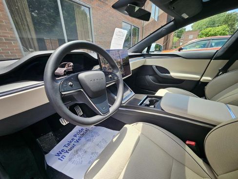 Used 2023 Tesla Model S Plaid AWD/4WD image 37