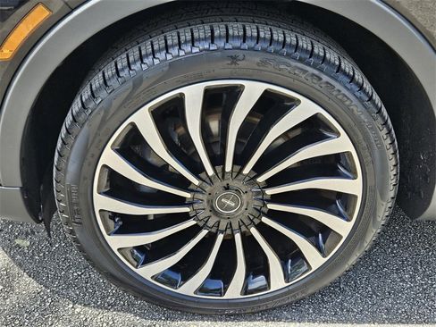 Used 2019 Lincoln Nautilus Black Label image 14