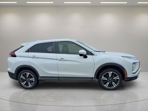 Used 2024 Mitsubishi Eclipse Cross SE AWD/4WD image 2