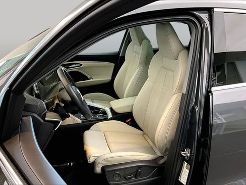 Used 2025 Audi Q5 Premium Plus w/ Premium Plus AWD/4WD image 10